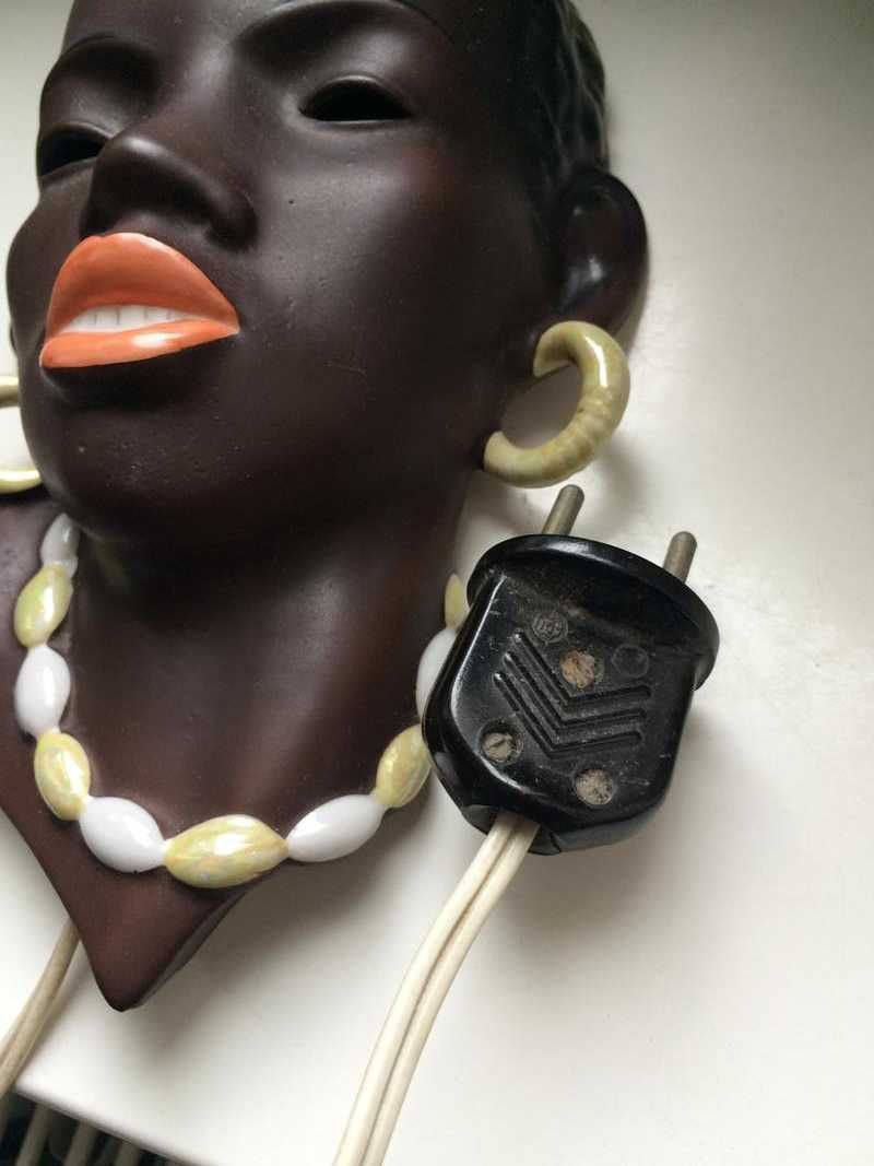 Lampka ścienna afrykańska kobieta styl Art Deco