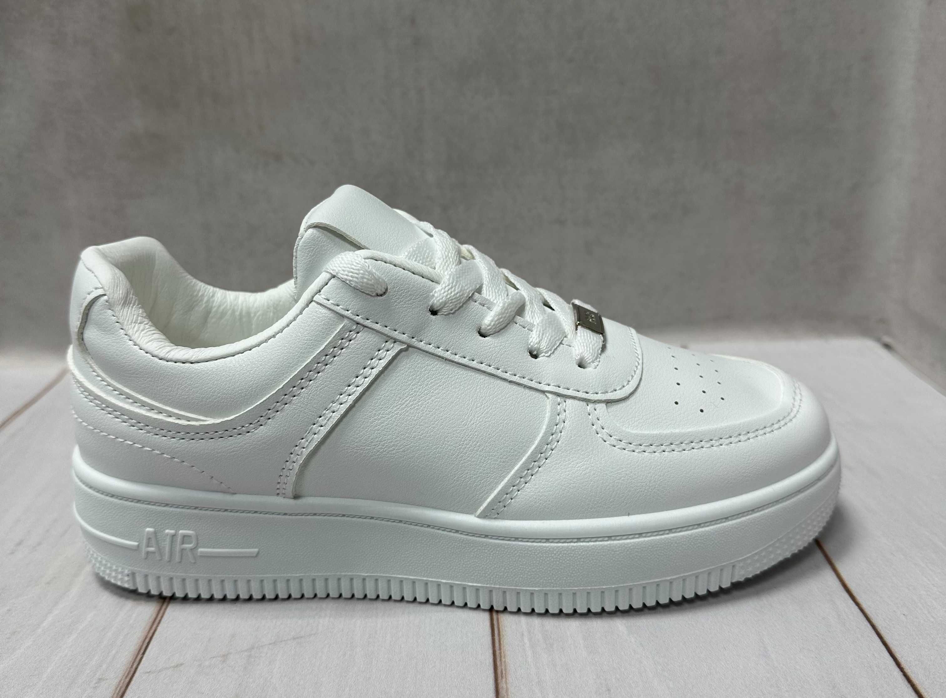 Дитячі підліткові кросівки кеди Angel 36-41 white / білі/чорні