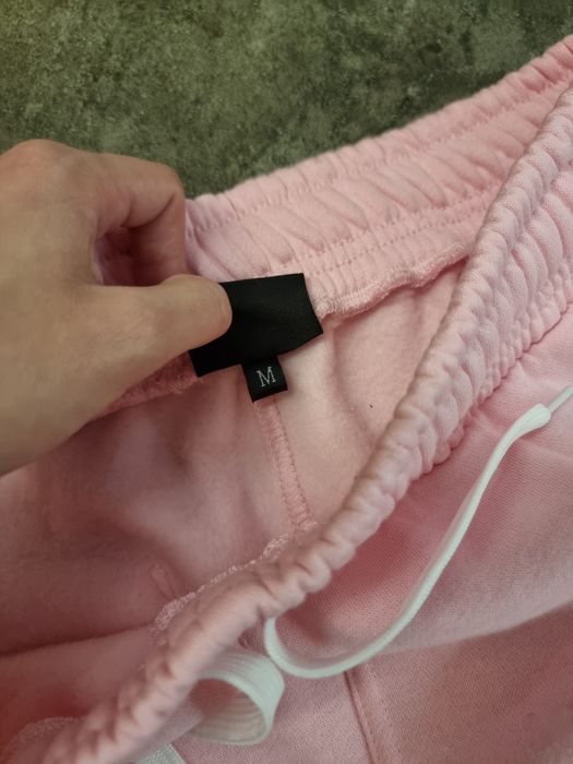 Штани під стиль Monster Enegry Strawberry Dreams, рожеві, широкі