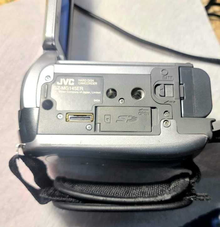 Цифровая камера,JVC,GZ-MG145E,статуэтка фарфор,sharp,с жестким диском