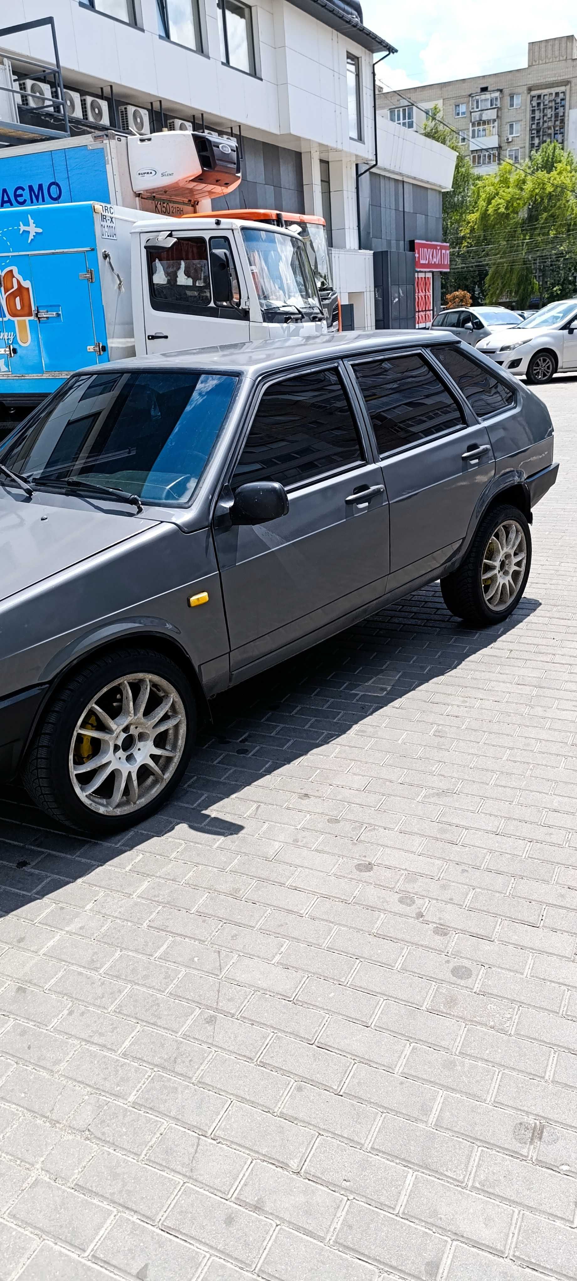 R17 диски на автомобіль