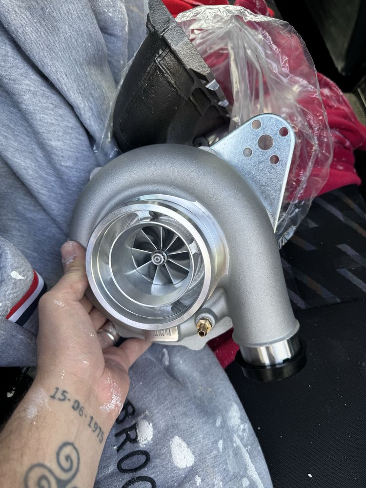 Cupra R 1P 265 2.0 tfsi 5xx