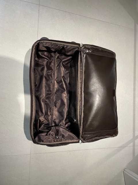 Skórzana torba podróżna na kółkach 26’‘ TB-212 OCHNIK