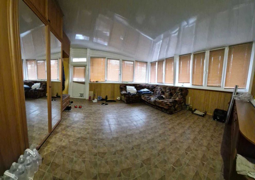 Продаж будинку 214  кв. метрів в 40 км від Києва.