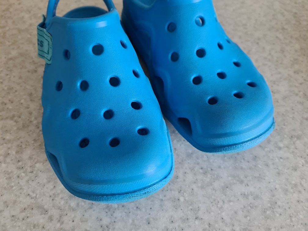 Crocs сандалі аквашузи оригінал С12