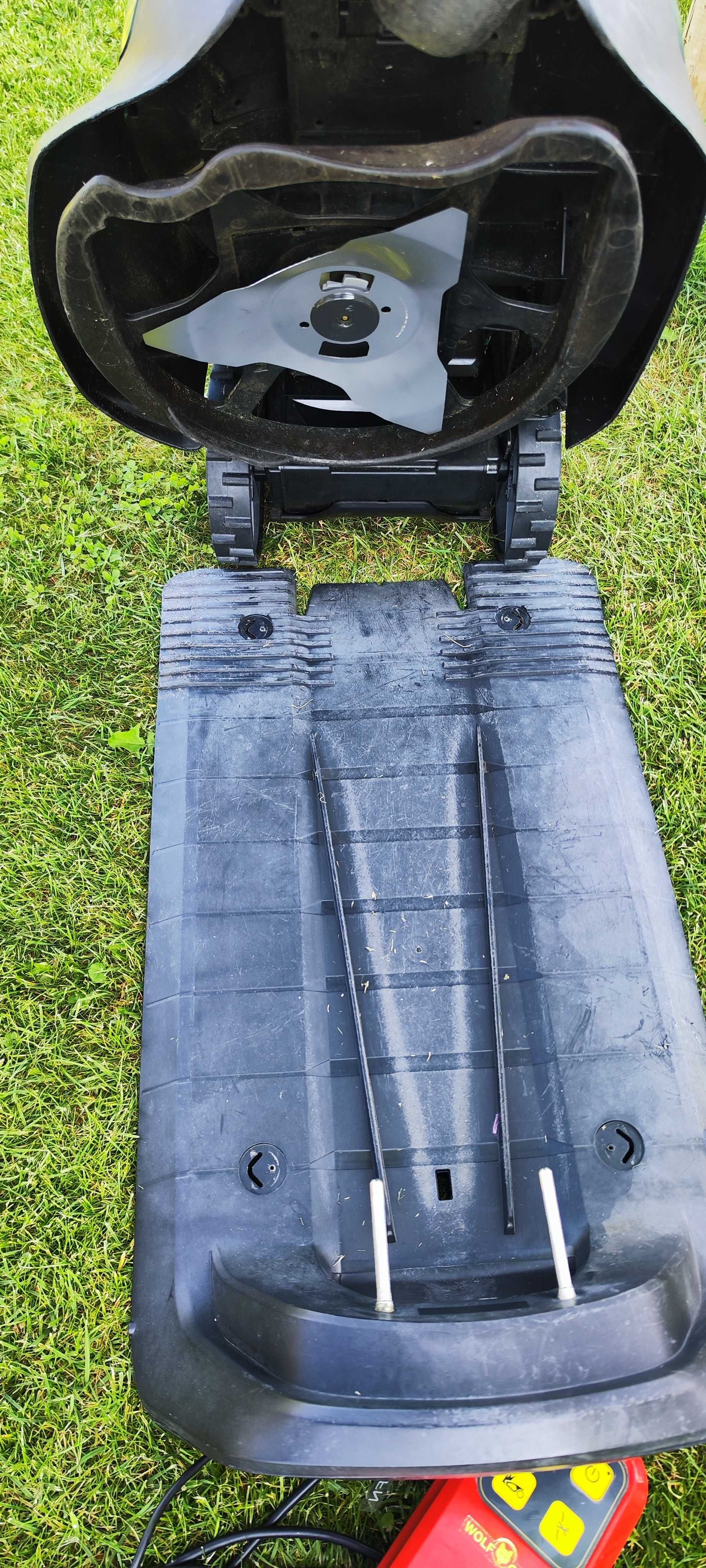 Robot koszący ROBOMOW RC 304 - po serwisie