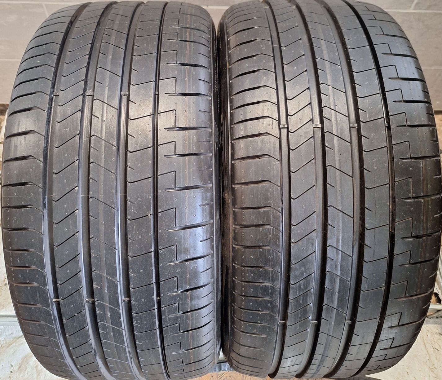 Opony Letnie 19 Pirelli P Zero 255/40R19 275/40R19 Komplet Mustang