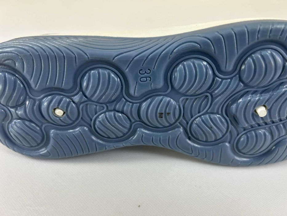 Damskie sneakersy niebieskie nowe 36