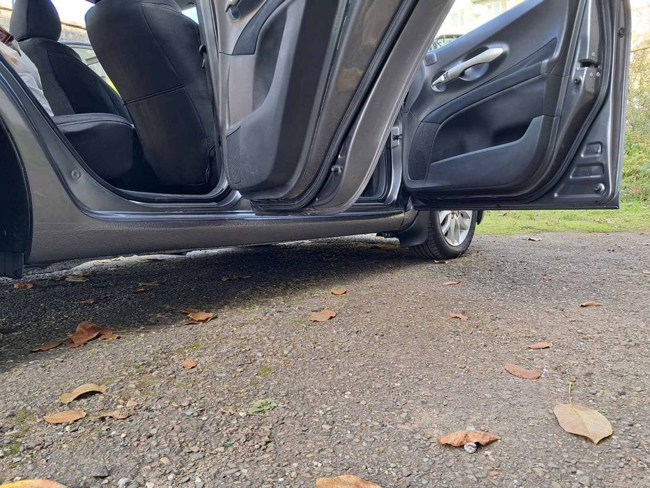 Toyta 2008г 1.6 бензин.