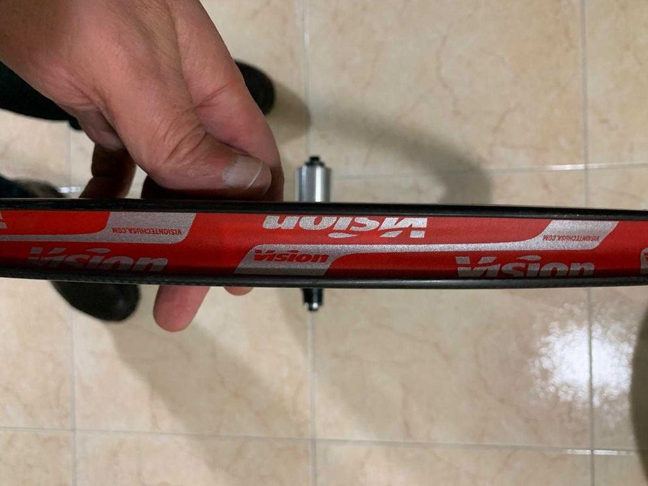 4 Rodas de carbono Vison metron rim brake