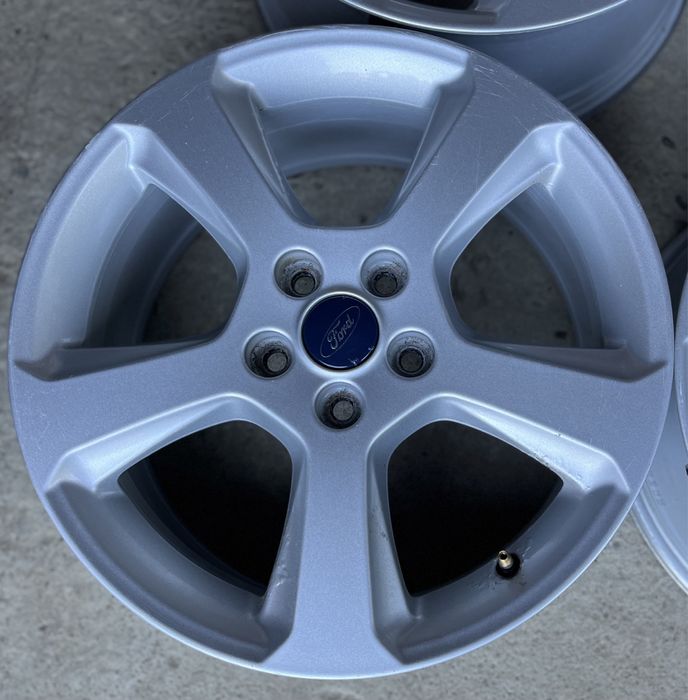 Диски Ford Kuga Escape R 17 5 108 S maxx Fusion