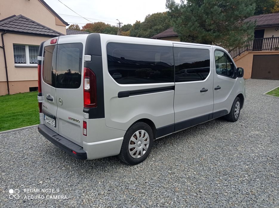 Opel Vivaro 9 osobowe wersja długa Polski salon 1.6