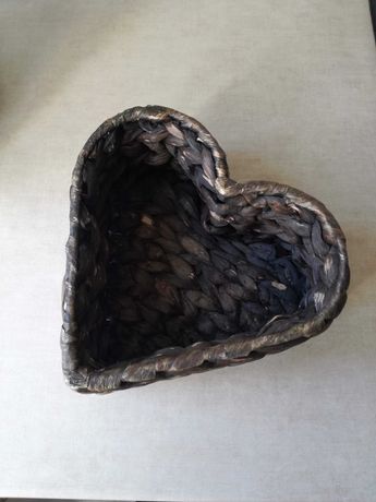 koszyczek w kształcie serca na drobiazgi ~ 17x17 cm