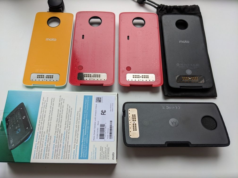 Комплекти Moto Mod: Projector, JBL, Kate Spade Wireless, Gamepad