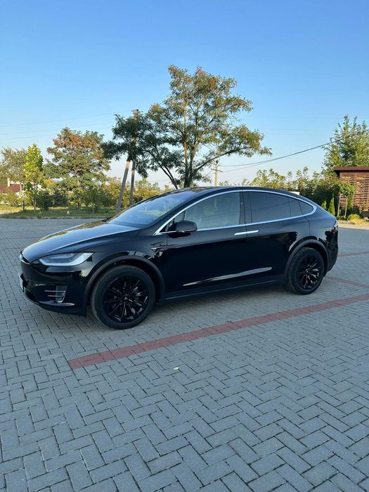 Tesla Model X Dual Motor 2017 Європа