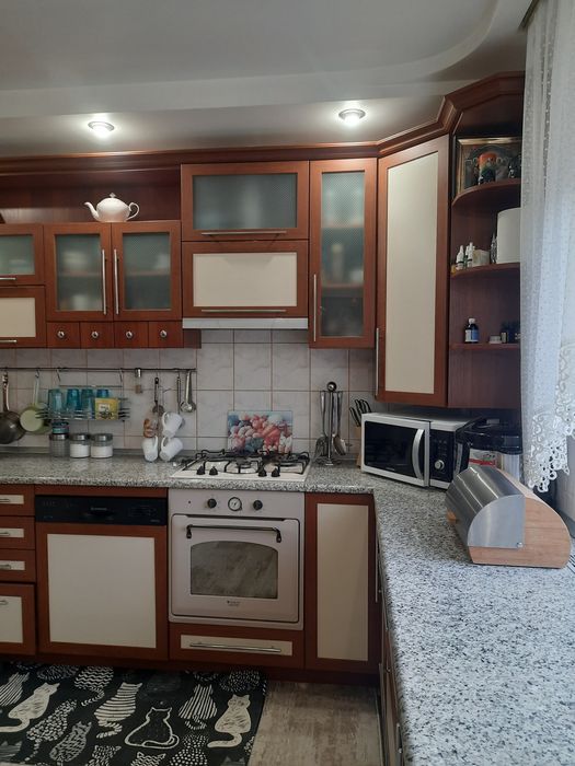 Продаж будинку на селищі Гірничному