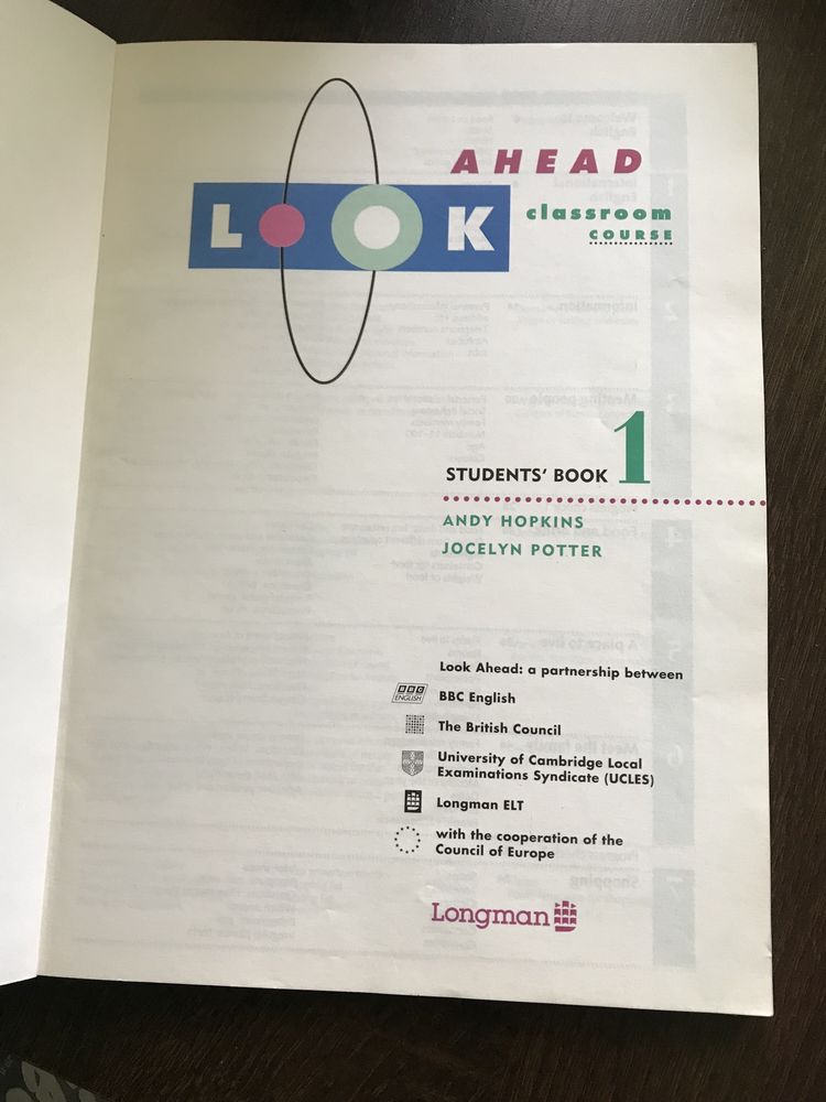 AHEAD LOOK Students Book 1