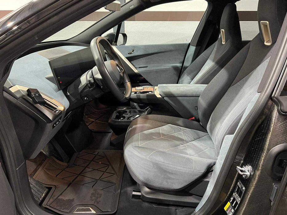 BMW iX xDrive 40