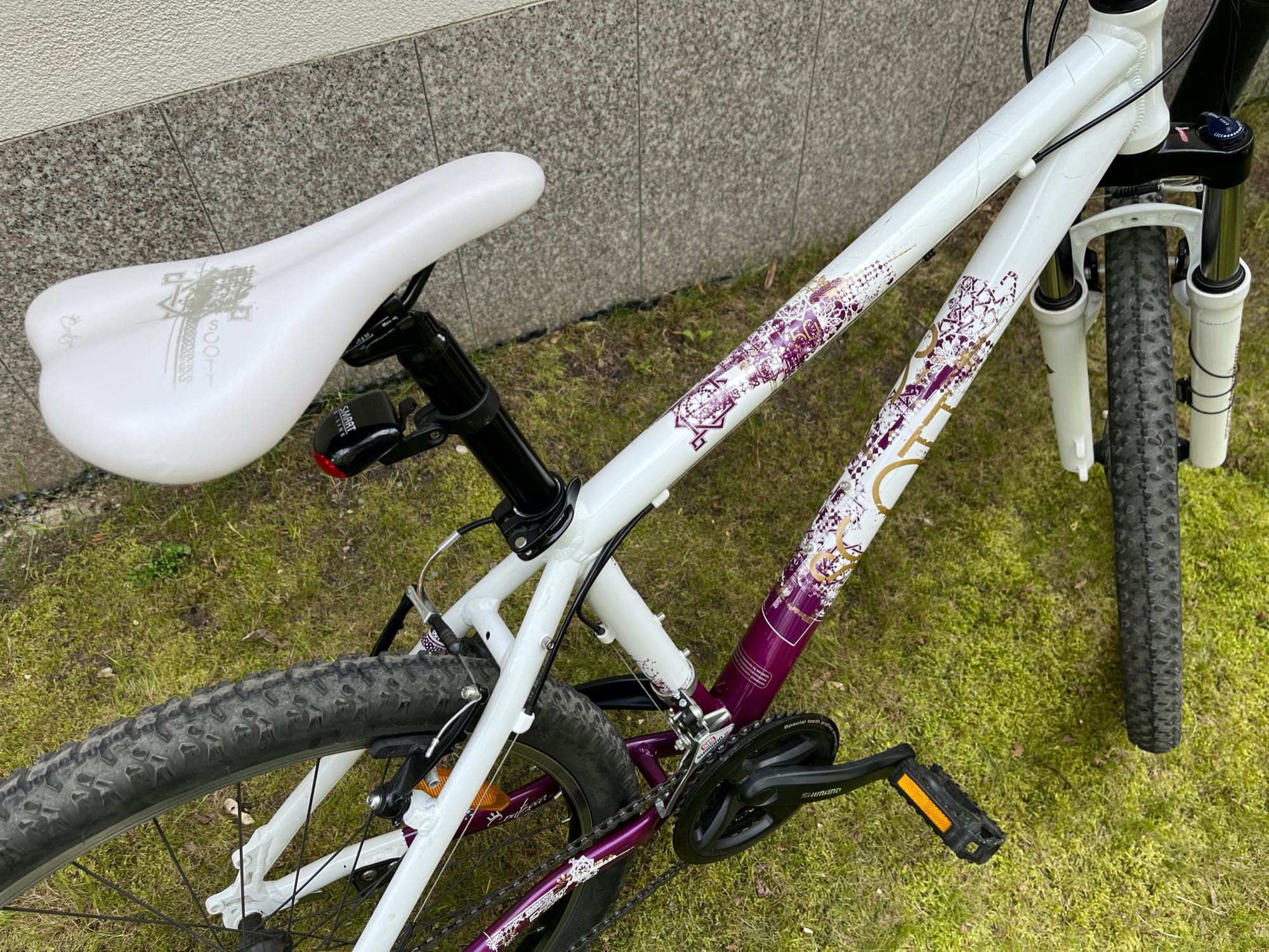 Rower damski Scott CONTESSA 50 M biało-fioletowy SHIMANO Acera koła 26