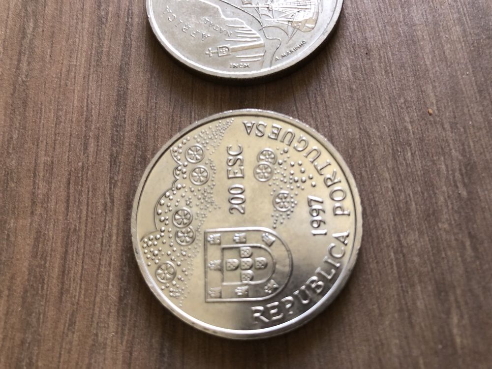 Vendo moedas 200 escudos