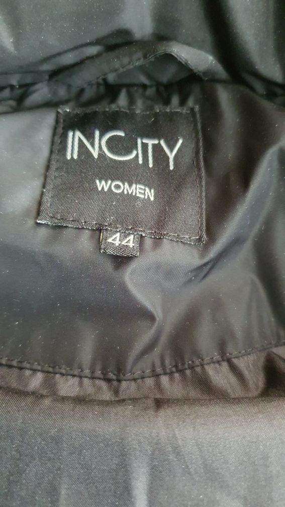Пуховик Incity с капюшоном
