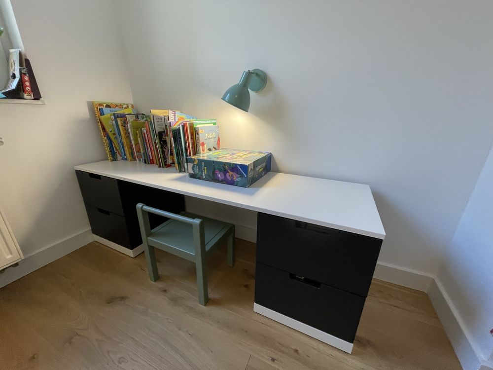 Biurko stolik IKEA dla dzieci