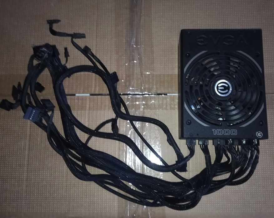 Блок живлення EVGA SuperNOVA 1000 P2 1000W Platinum