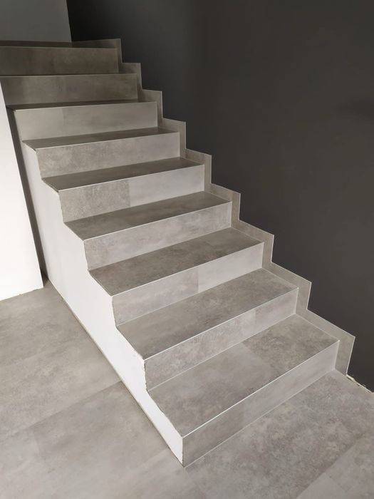 Montaż podłóg  LVT vinyl ,dywan,epoxy,wylewki ,tarasy