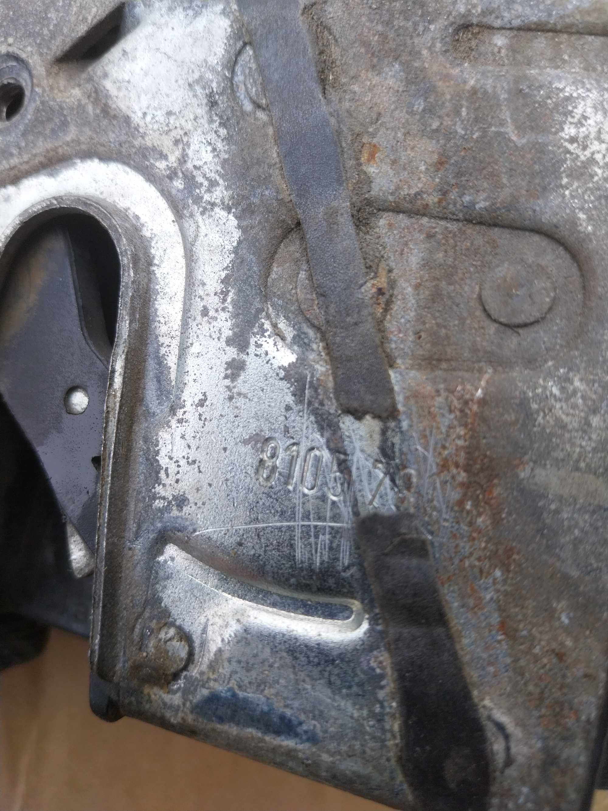 Zamek Drzwi Lewy Przód Kierowcy BMW E32