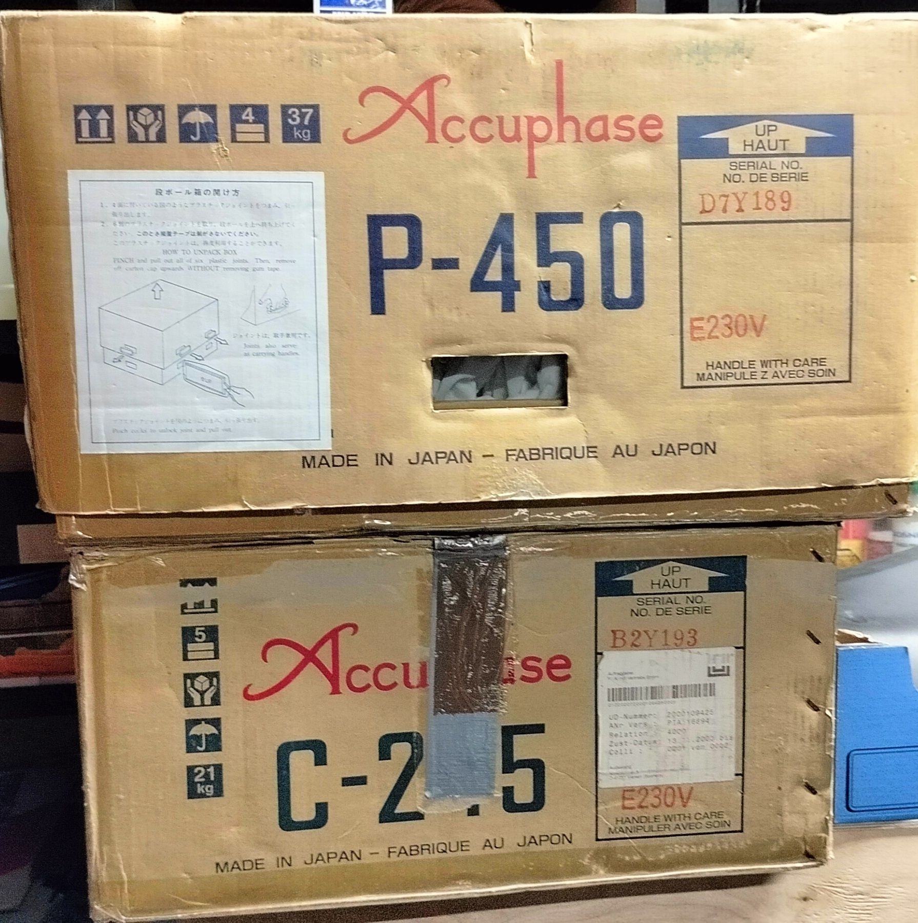 Accuphase C-245 Przedwzmacniacz z pilotem, XLR, oryginalne pudło