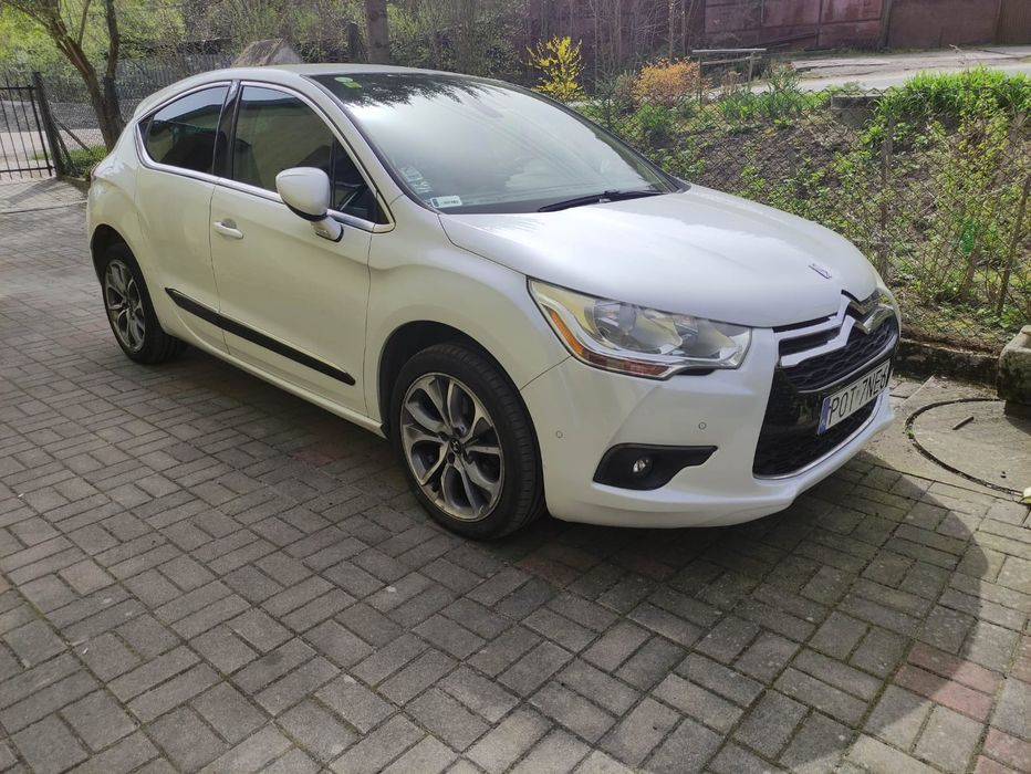 Citroen DS4 2.0 HDI 163KM Biała perła