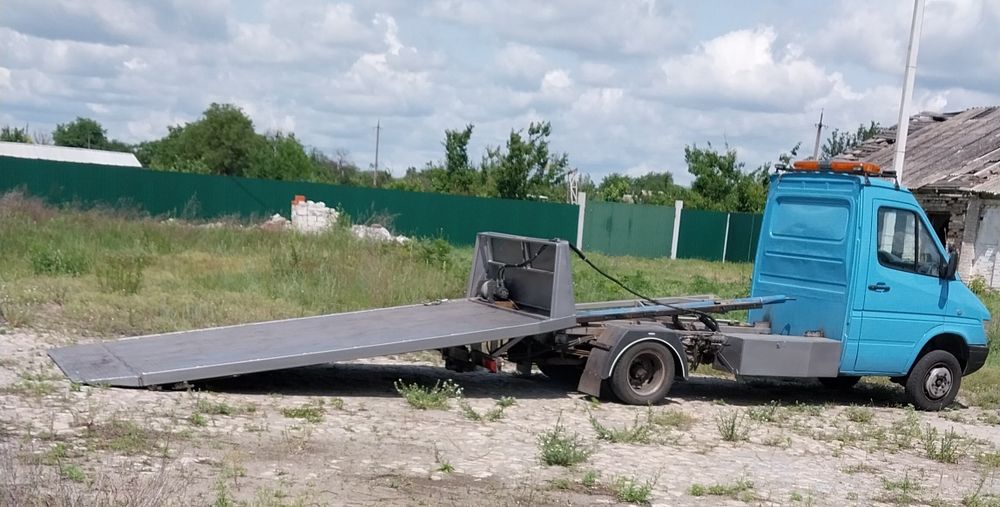 Евакуатор Sprinter 2.9