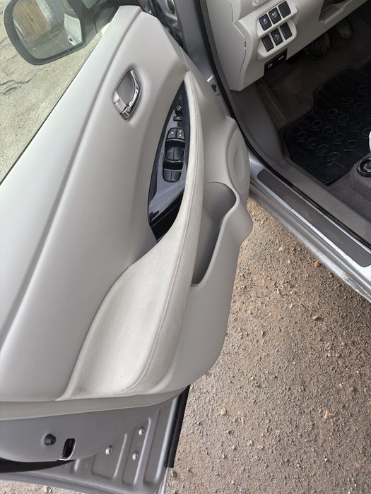 Продам Nissan Leaf 24kw