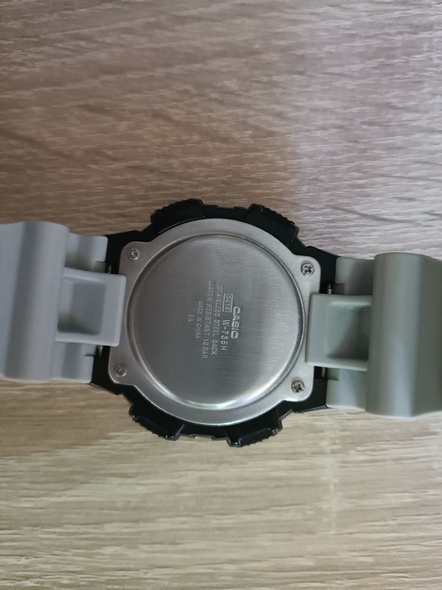 Zegarek Casio W-735H