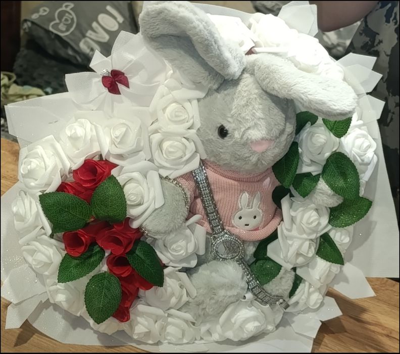 "Троянди + Зайчик Set"