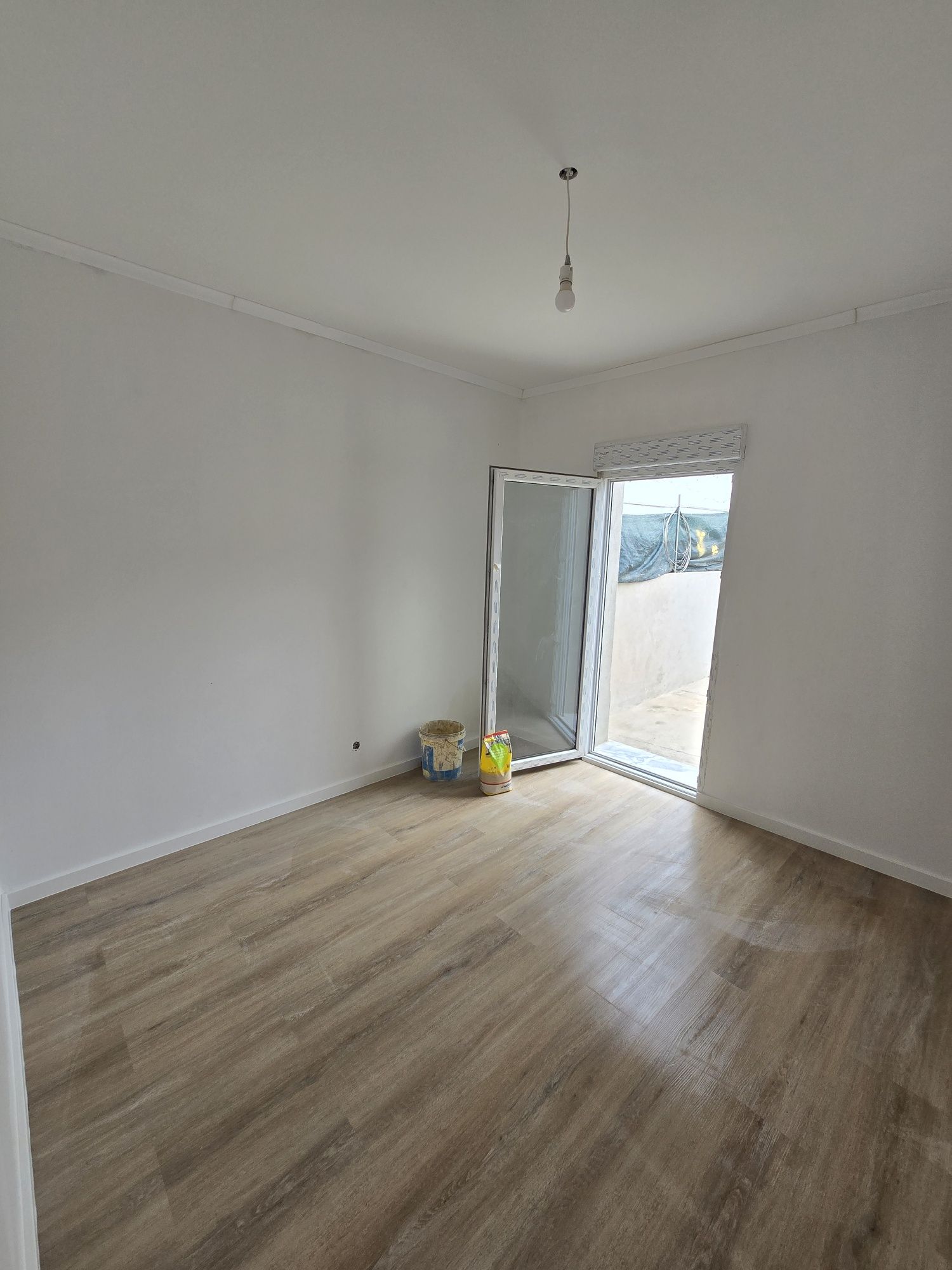 Apartamento T2 c/ Quintal tudo Novo