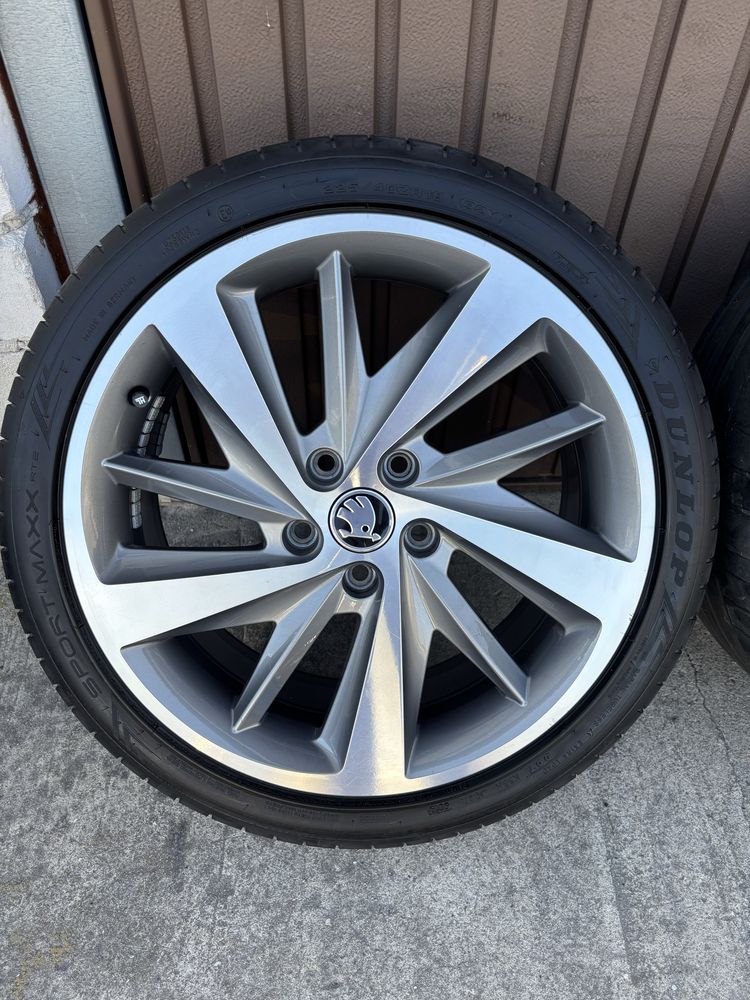 Koła lato DIAMANTA skoda superb octavia super stan 18 7.5 ET51 225/40/