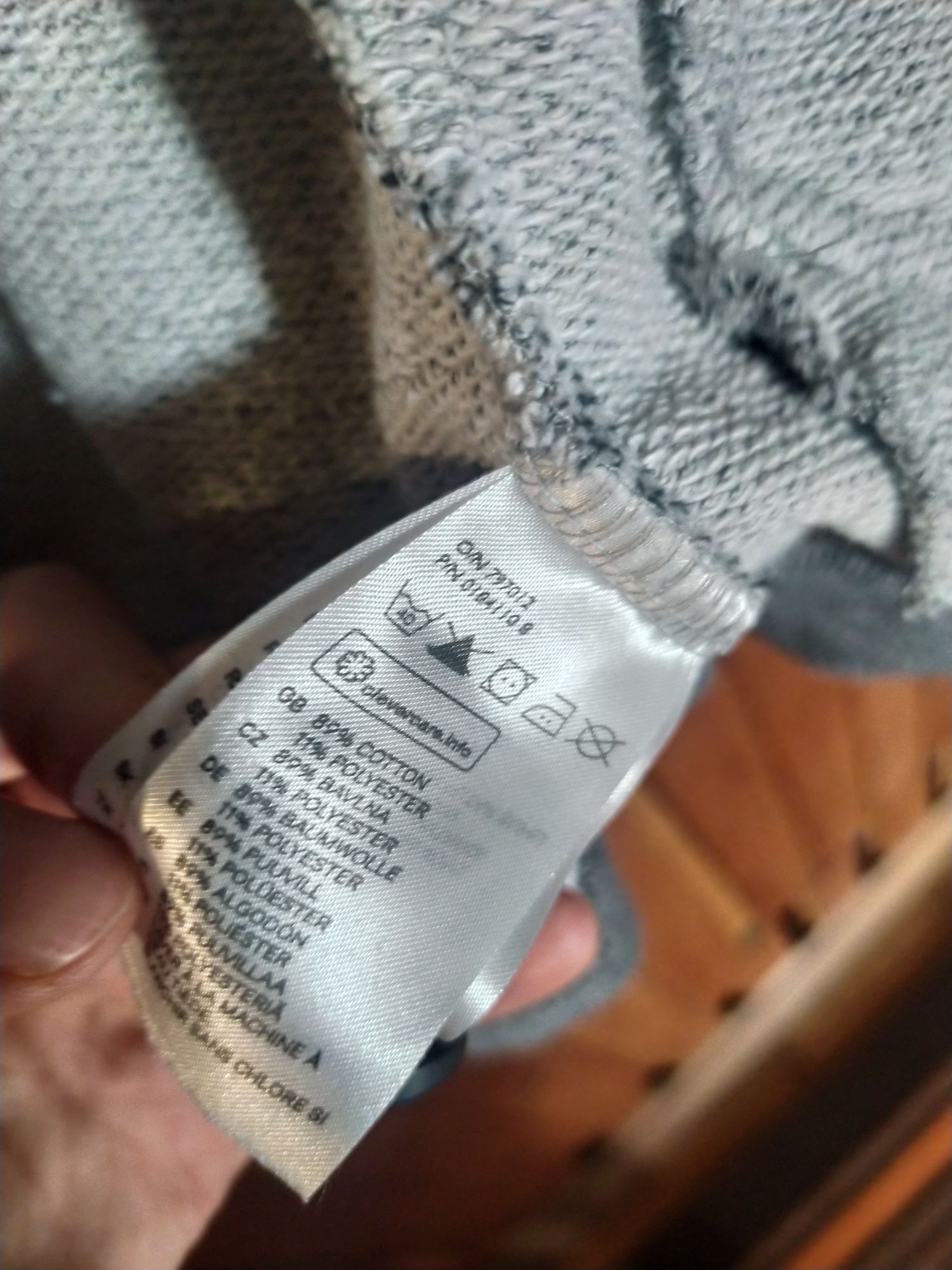 H&M сірий кардиган на ґудзиках розмір M, бавовна.