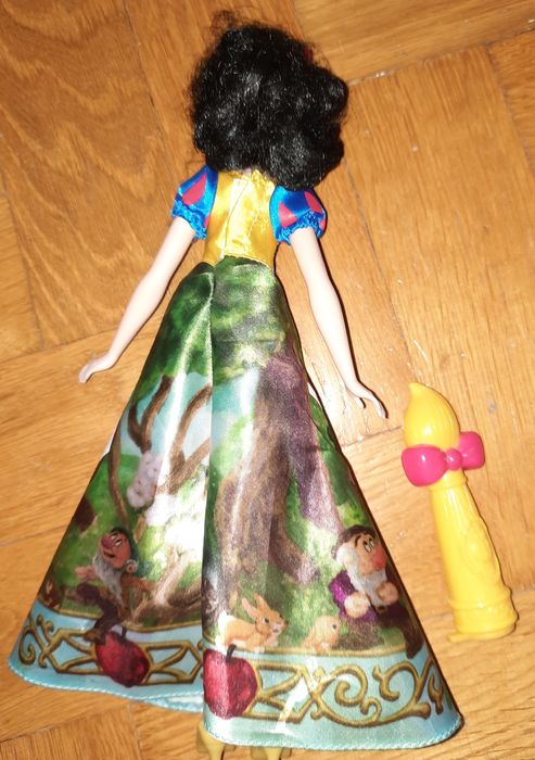 Lalka Królewna Śnieżka w magicznej sukience Disney