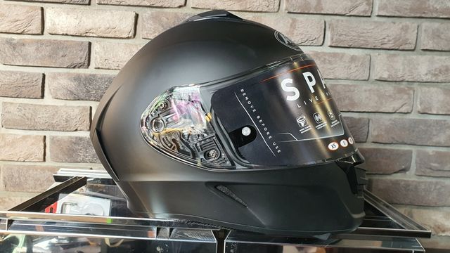 Kask motocyklowy Airoh Spark z blendą czarny mat lekki mocny