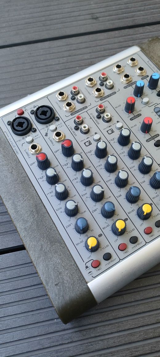Mikser audio Soundcraft CompACT 4