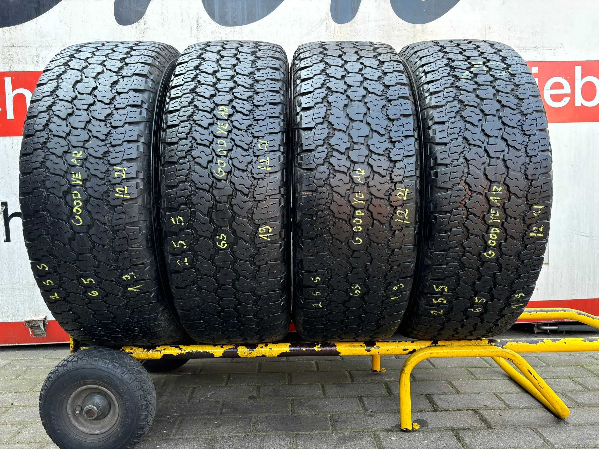 4X Opony AT 255/65R19 114H GOODYEAR WRANGLER LR 7.5MM 2022R CAŁE!