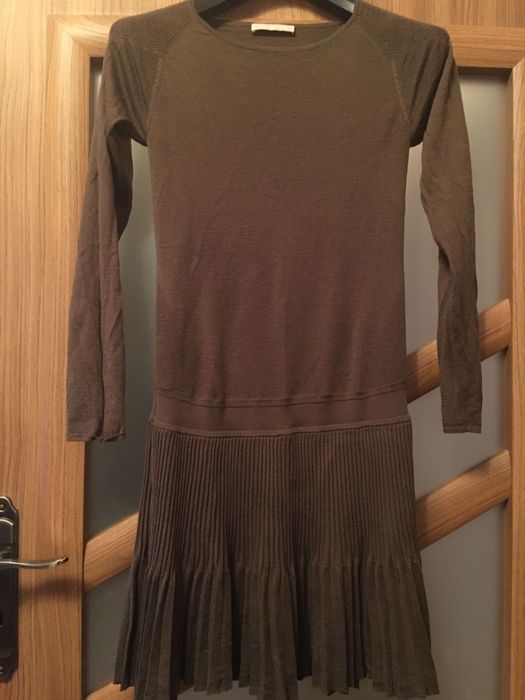 Sukienka dzianinowa długi rękaw