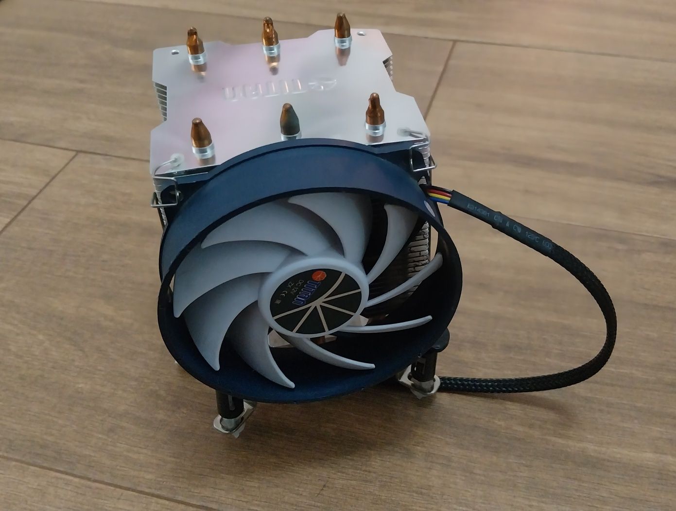 Cooler para socket 1366 da Titan