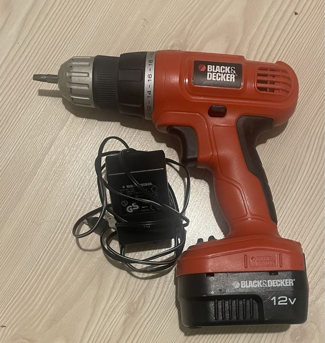 Wkrętarka Black & decker 12v. Stan bdb