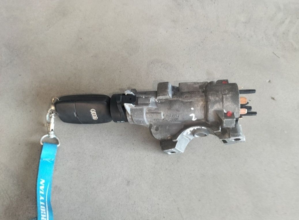 Audi a3 8L a4 B5 A6 C5 Passat B5 Ibiza III stacyjka 4B0.905.851 /B/C