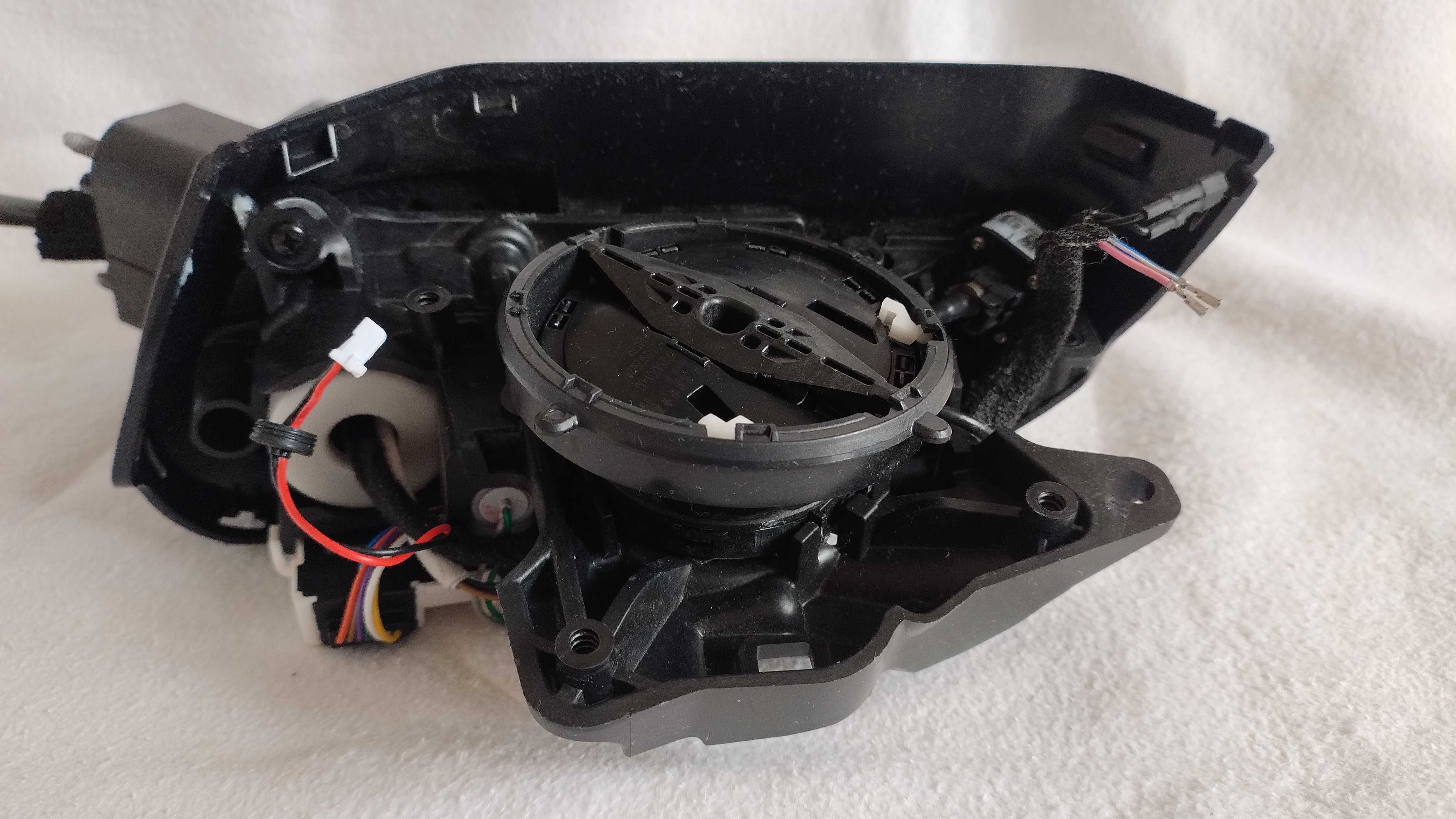 Lusterko Zewnętrzne Lewe 7 Pin + Kamera Hyundai Santa Fe 5 V 2023-
