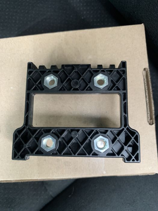Кронштейн радара Nissan Murano z 52  15- 18 год