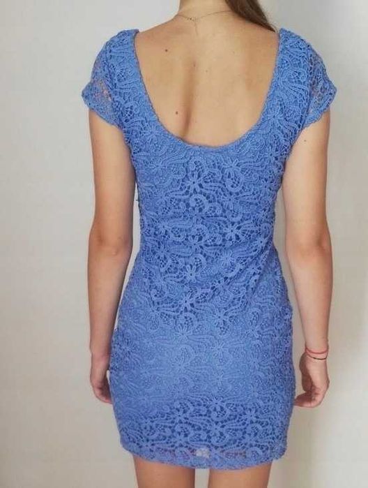 Reserved Sukienka z koronką i podszewką r. 34/36