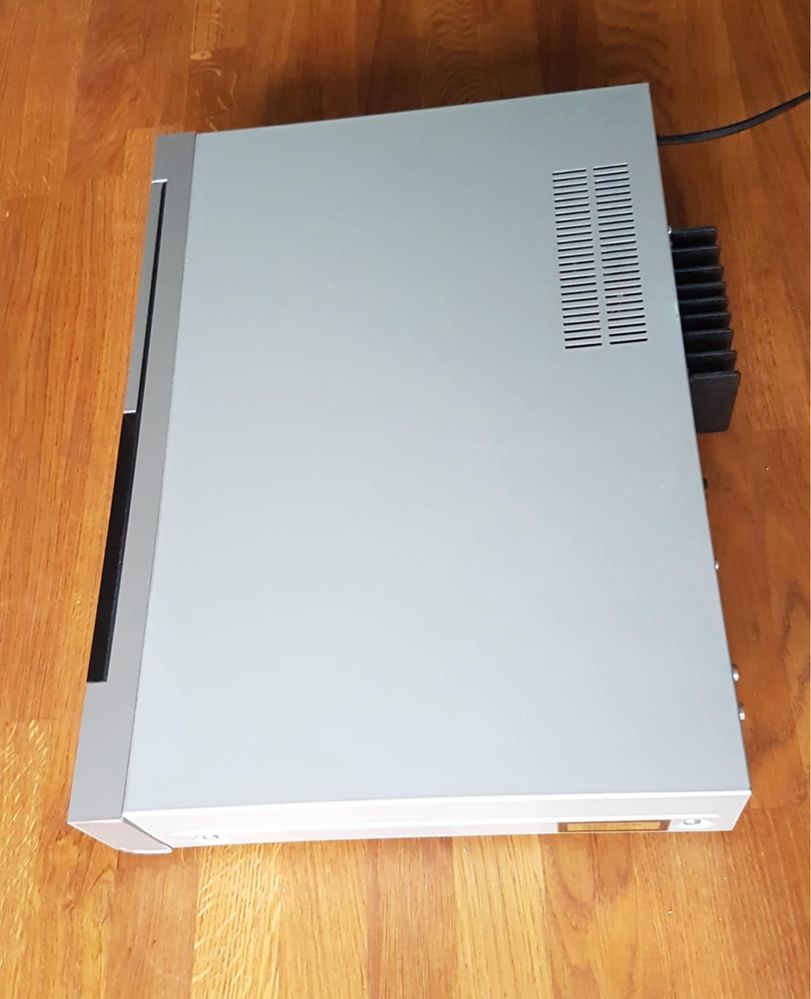 Odtwarzacz CD Toshiba XR- Z70